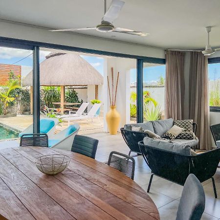 Residence Celestial - Premium 3 Bedrooms Villa With Volcanic Stone Pool グランベ エクステリア 写真
