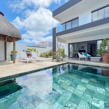 Residence Celestial - Premium 3 Bedrooms Villa With Volcanic Stone Pool グランベ エクステリア 写真