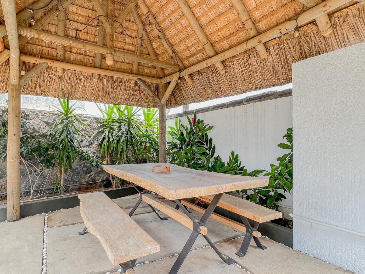 Residence Celestial - Premium 3 Bedrooms Villa With Volcanic Stone Pool グランベ エクステリア 写真