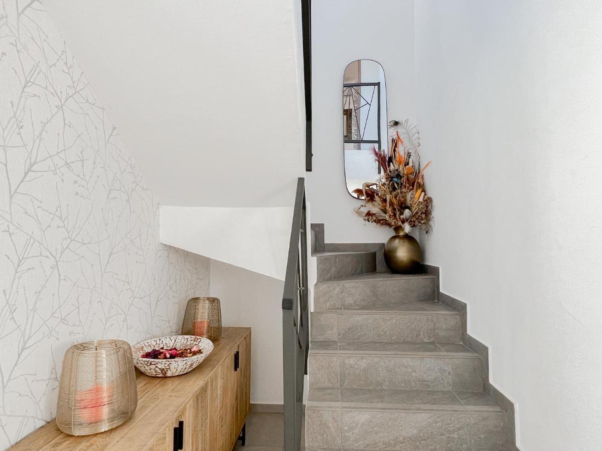 Residence Celestial - Premium 3 Bedrooms Villa With Volcanic Stone Pool グランベ エクステリア 写真