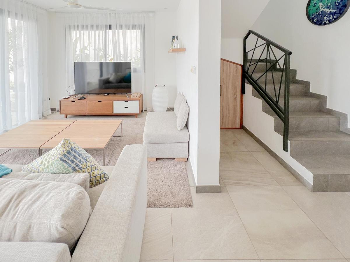 Residence Celestial - Premium 3 Bedrooms Villa With Volcanic Stone Pool グランベ エクステリア 写真